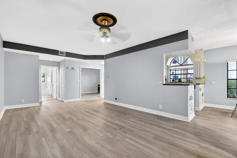 $149,900 | 8065 Aberdeen Drive, Unit 101, Boynton Beach, FL 33472