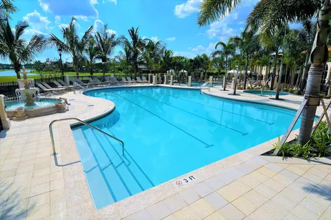 $149,900 | 8065 Aberdeen Drive, Unit 101, Boynton Beach, FL 33472