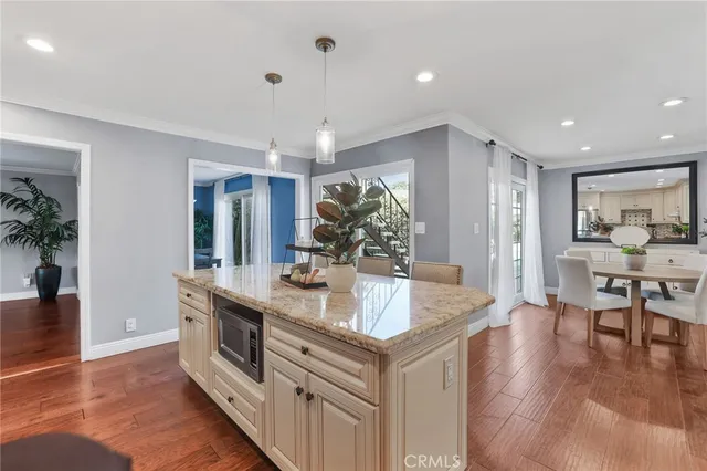 $1,499,000 | 3640 Pine Avenue, Long Beach, CA 90807