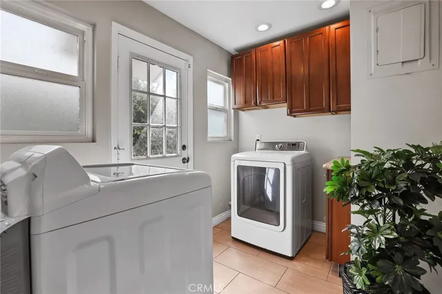 $1,499,000 | 3640 Pine Avenue, Long Beach, CA 90807