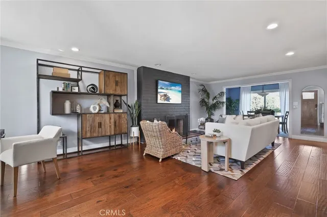 $1,499,000 | 3640 Pine Avenue, Long Beach, CA 90807