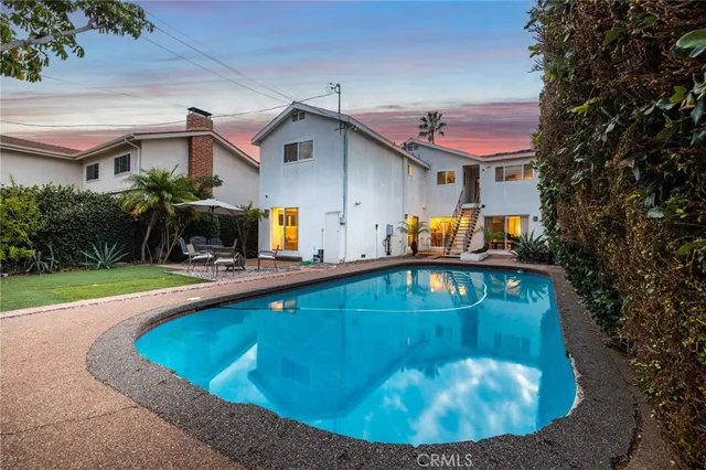 $1,499,000 | 3640 Pine Avenue, Long Beach, CA 90807
