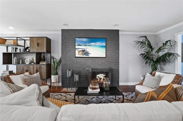 $1,499,000 | 3640 Pine Avenue, Long Beach, CA 90807