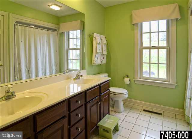 832 Rudytown Road New Cumberland, PA 17070 - Photo 13 of 16