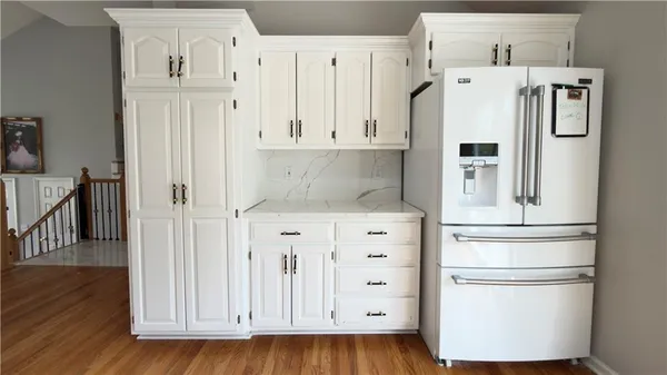 $360,000 | 14912 Pine View Drive, Grandview, MO 64030