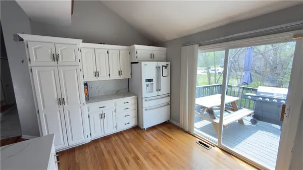 $360,000 | 14912 Pine View Drive, Grandview, MO 64030
