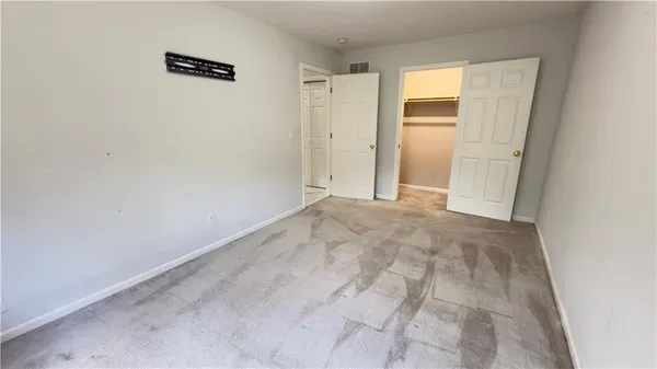 $360,000 | 14912 Pine View Drive, Grandview, MO 64030