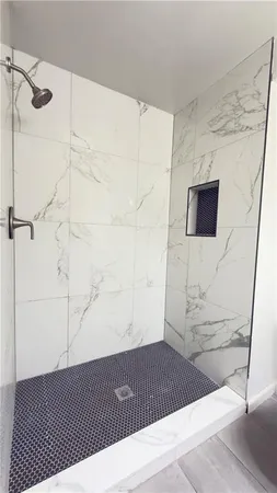 $360,000 | 14912 Pine View Drive, Grandview, MO 64030