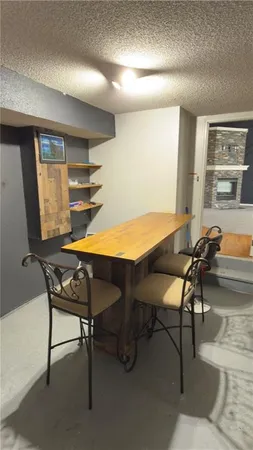 $360,000 | 14912 Pine View Drive, Grandview, MO 64030