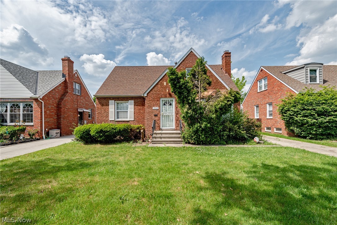 3945 Colony Road South Euclid, OH 44118 - Photo 2 of 35 Gallery Image 2