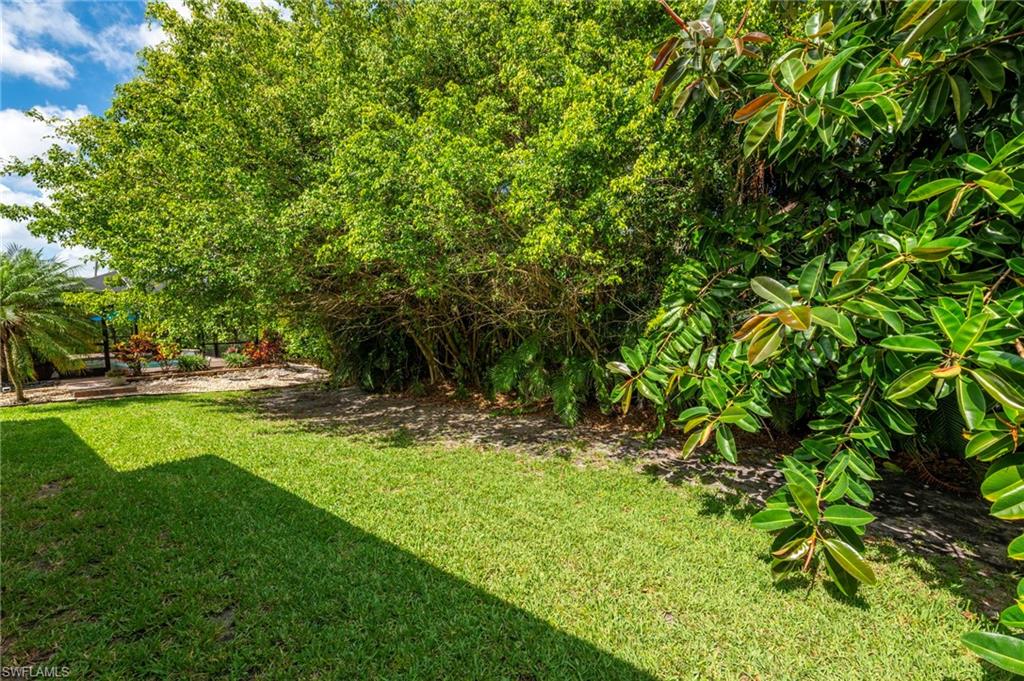 441 Countryside Drive Naples, FL 34104 - Photo 23 of 30