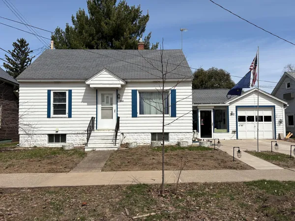 $149,900 | 360 14th Street, Winona, MN 55987