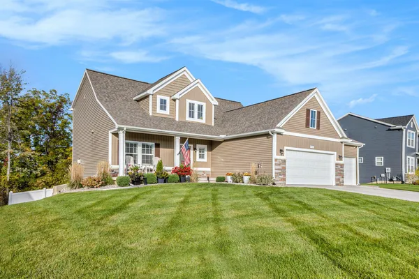 $585,000 | 8733 Cobble Drive, Byron Center, MI 49315