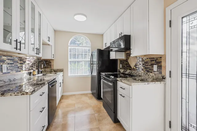 $1,995 | 2788 Oak Park Court, Tallahassee, FL 32308