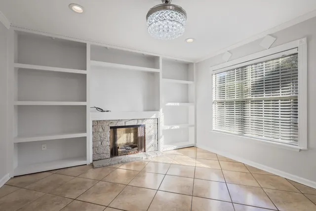 $1,995 | 2788 Oak Park Court, Tallahassee, FL 32308