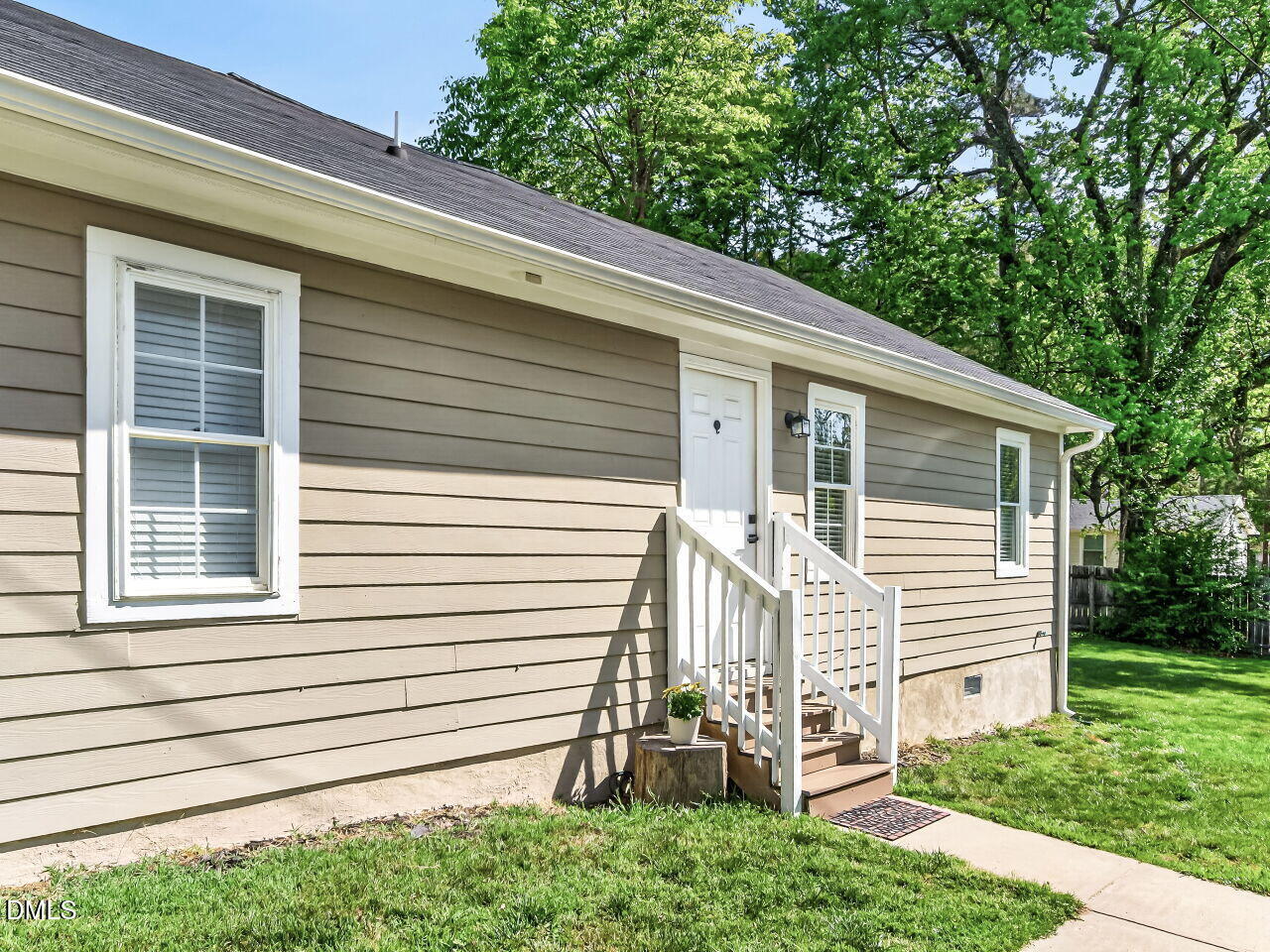 418 North Allen Road Wake Forest, NC 27587 - Photo 2 of 28 002-1280x960-front-view