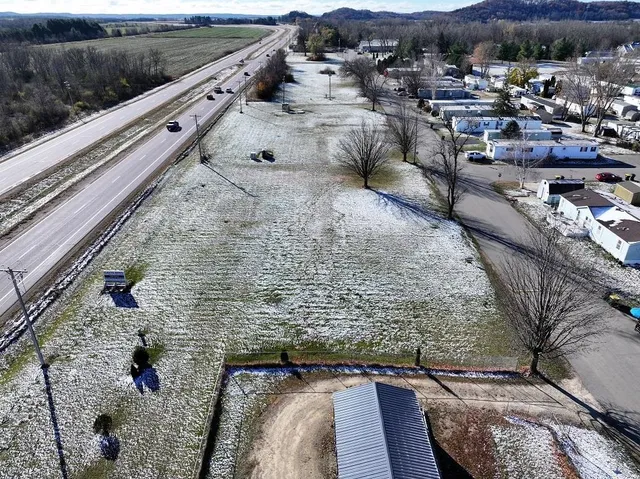 $57,500 | 31 East, North Freedom, WI 53951