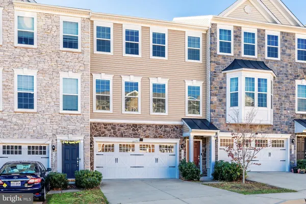$3,600 | 21523 Willow Breeze Square, Ashburn, VA 20147