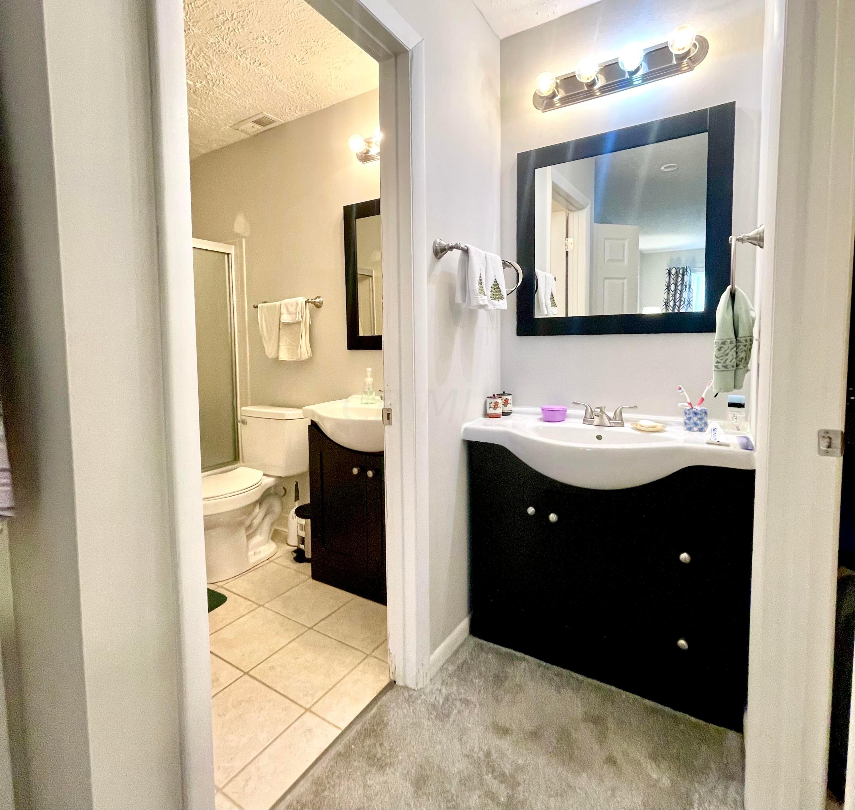 2271 Hedgerow Road, Unit 2271D Columbus, OH 43220 - Photo 14 of 26 IMG_3045