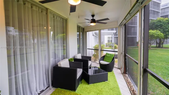 $390,000 | 6500 Northwest 2nd Avenue, Unit 114, Boca Raton, FL 33487