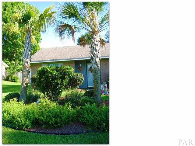 717 Valley Grande Road Pensacola, FL 32514 - Photo 20 of 24 Mature landscaping.