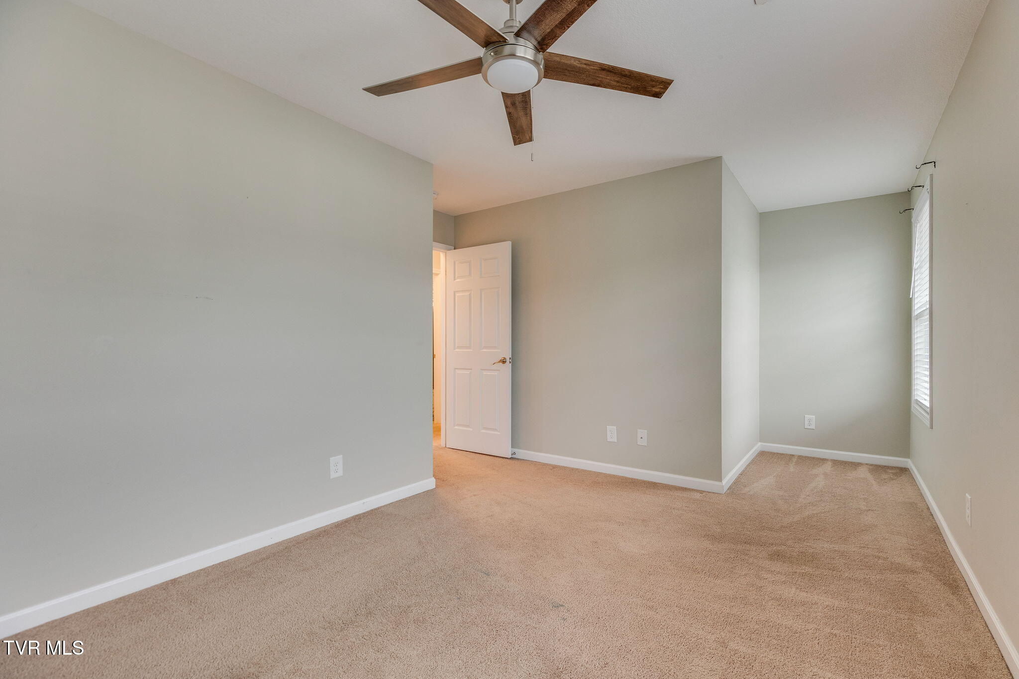 396 Jonesboro Road, Unit 35H Piney Flats, TN 37686 - Photo 20 of 28 018