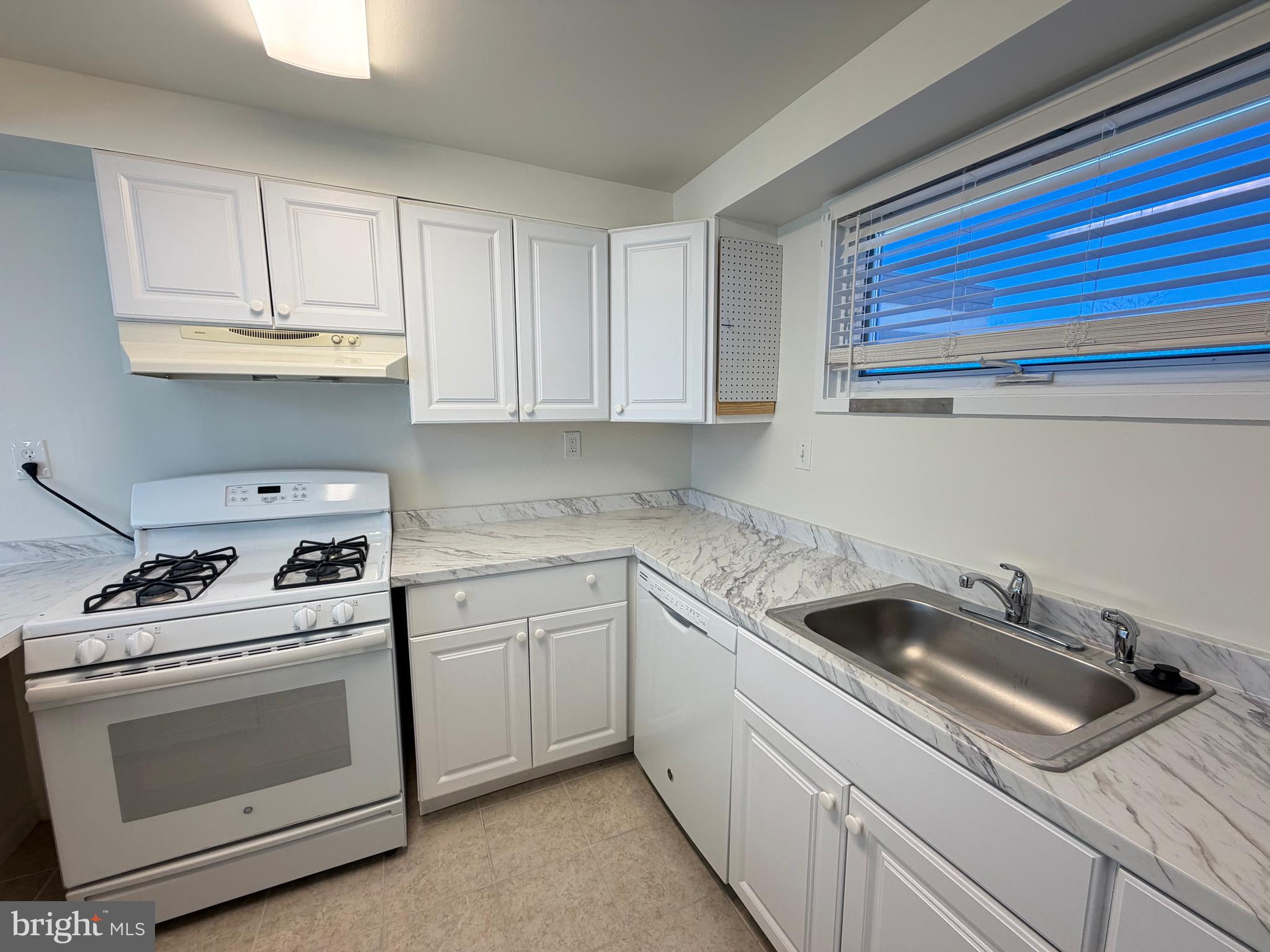 5485 Harpers Farm Road, Unit L6 Columbia, MD 21044 - Photo 5 of 20