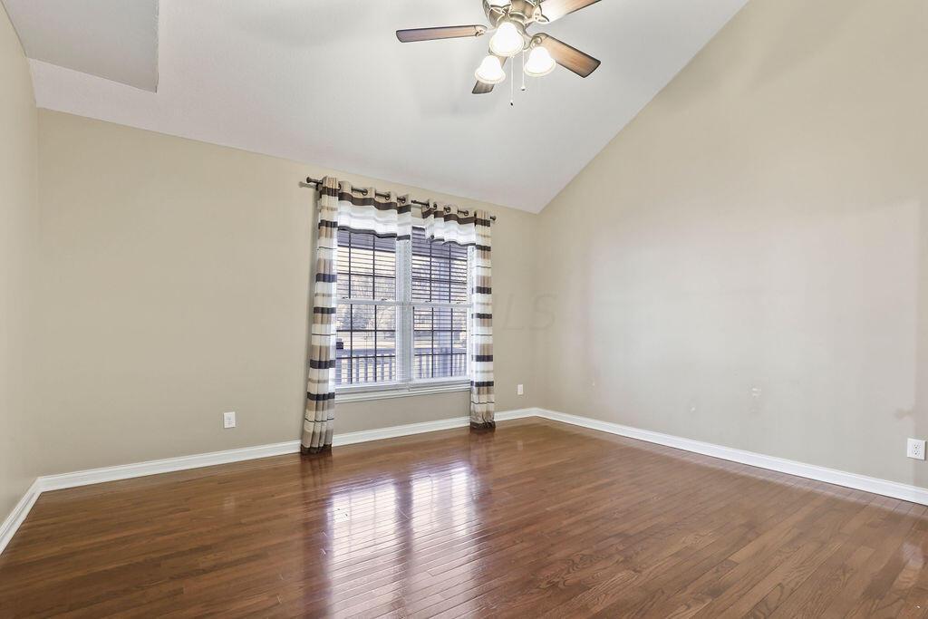 6163 Jennis Road Westerville, OH 43081 - Photo 13 of 44 • New hardwood flooring ~ 2016
• Tan painted walls
• Vaulted ceiling
• Lighted ceiling fan
• Plant ledge
• 2” blinds
• Drapes remain