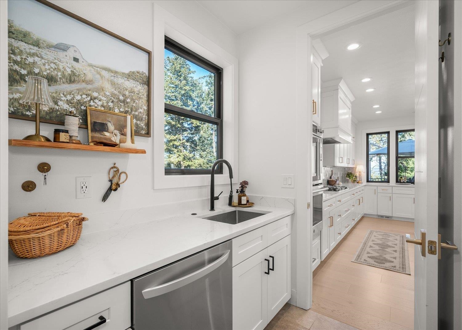 9610 South Mullen Hill Road Spokane, WA 99224 - Photo 9 of 42 Gallery Image 9
