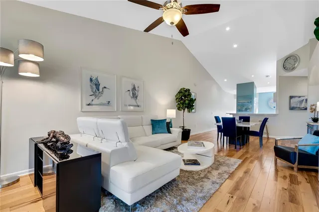 $348,800 | 421 Enclave Place, Lakeland, FL 33803