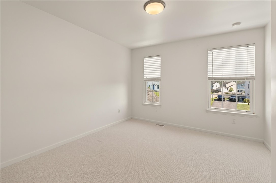 84 Elmcrest Rise Henrietta, NY 14586 - Photo 32 of 47 Gallery Image 32