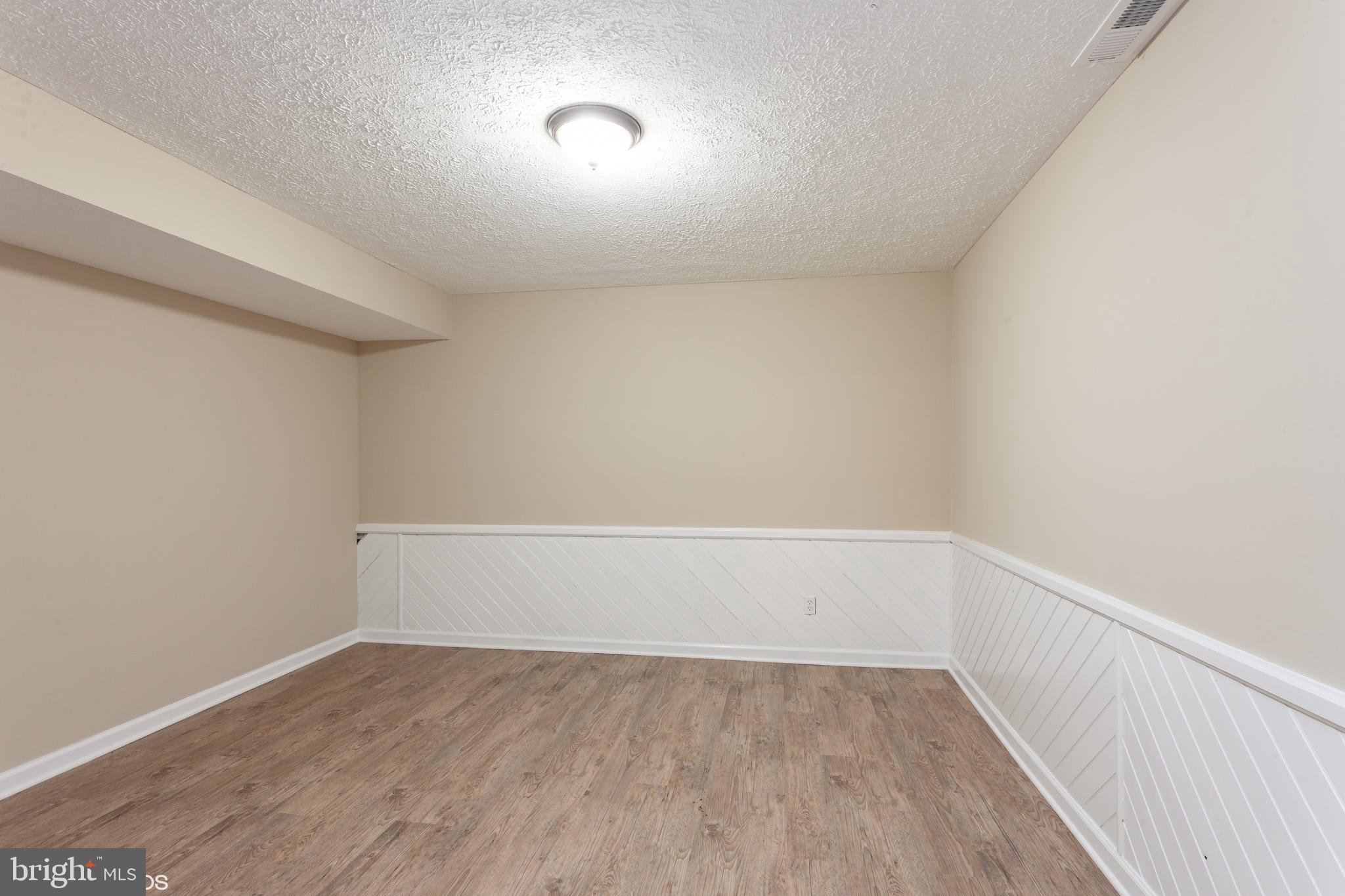 113 Susquehanna Road Delta, PA 17314 - Photo 14 of 25 Gallery Image 14