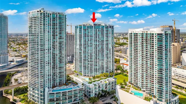 $540,000 | 90 Southwest 3rd Street, Unit 1416, Miami, FL 33130