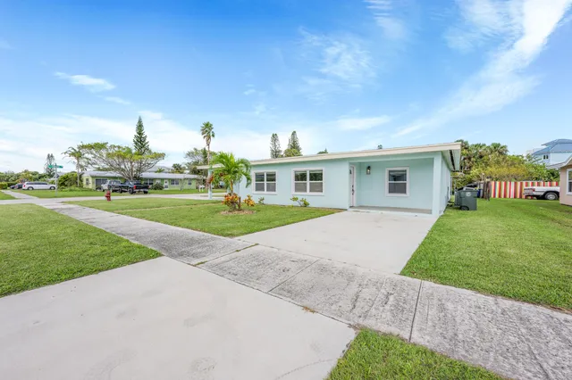 $2,200 | 1400 Binney Drive, Fort Pierce, FL 34949