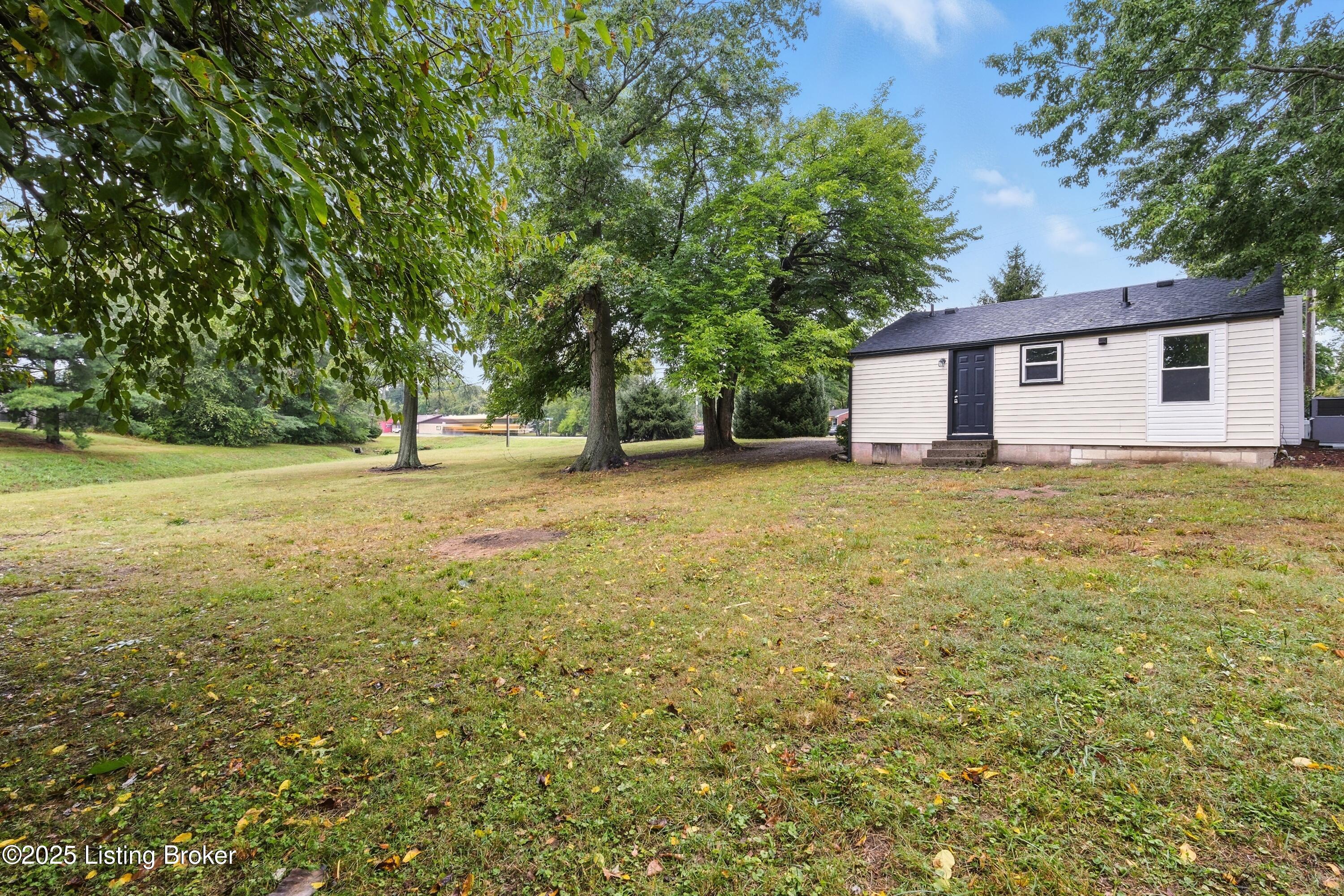 6507 Terry Road Louisville, KY 40258 - Photo 26 of 27 27_6507terry_louisvillerealestatemedia_1