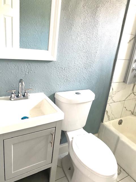 1117 West 34th Street Riviera Beach, FL 33404 - Photo 12 of 20 E8292B12-1AB1-46FF-BA7D-0BFA5B841527