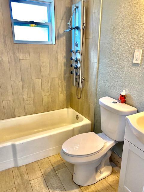 1117 West 34th Street Riviera Beach, FL 33404 - Photo 7 of 20 8B845287-6B57-4BAA-8584-DB7E0302CFDC