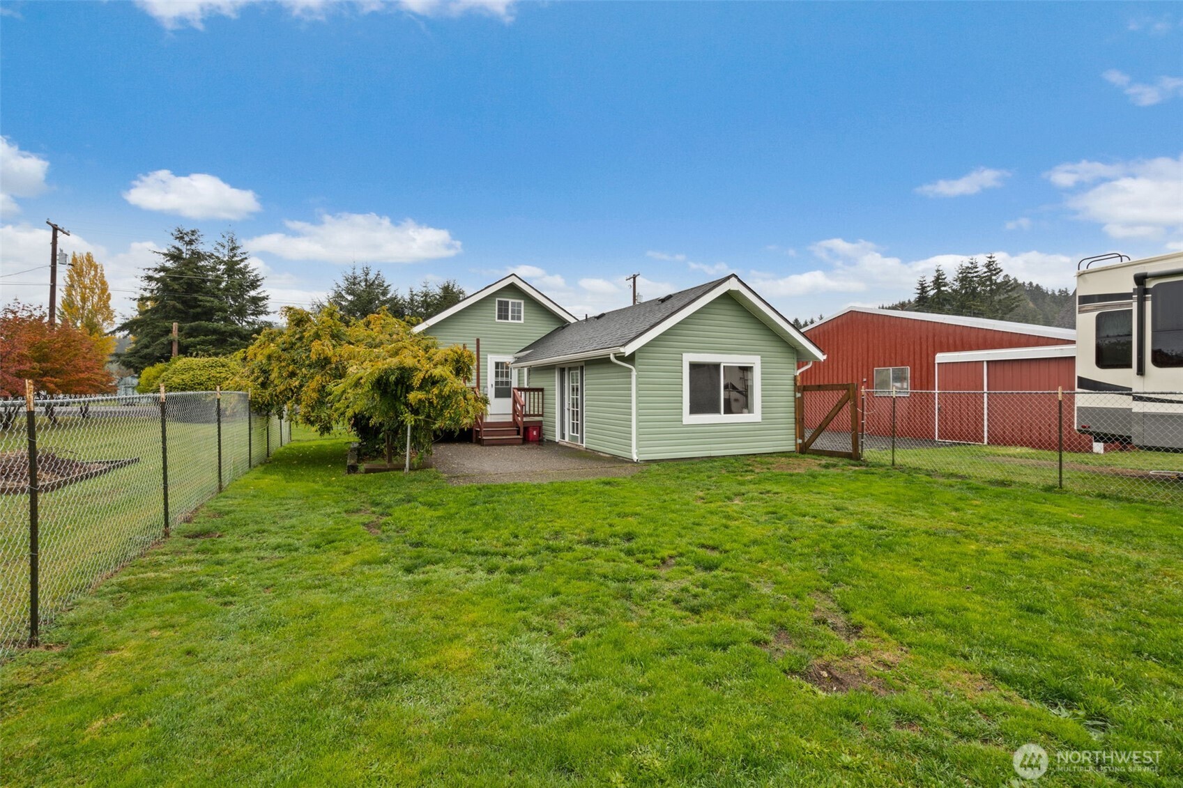 944 Willapa Road Raymond, WA 98577 - Photo 25 of 32 Gallery Image 25