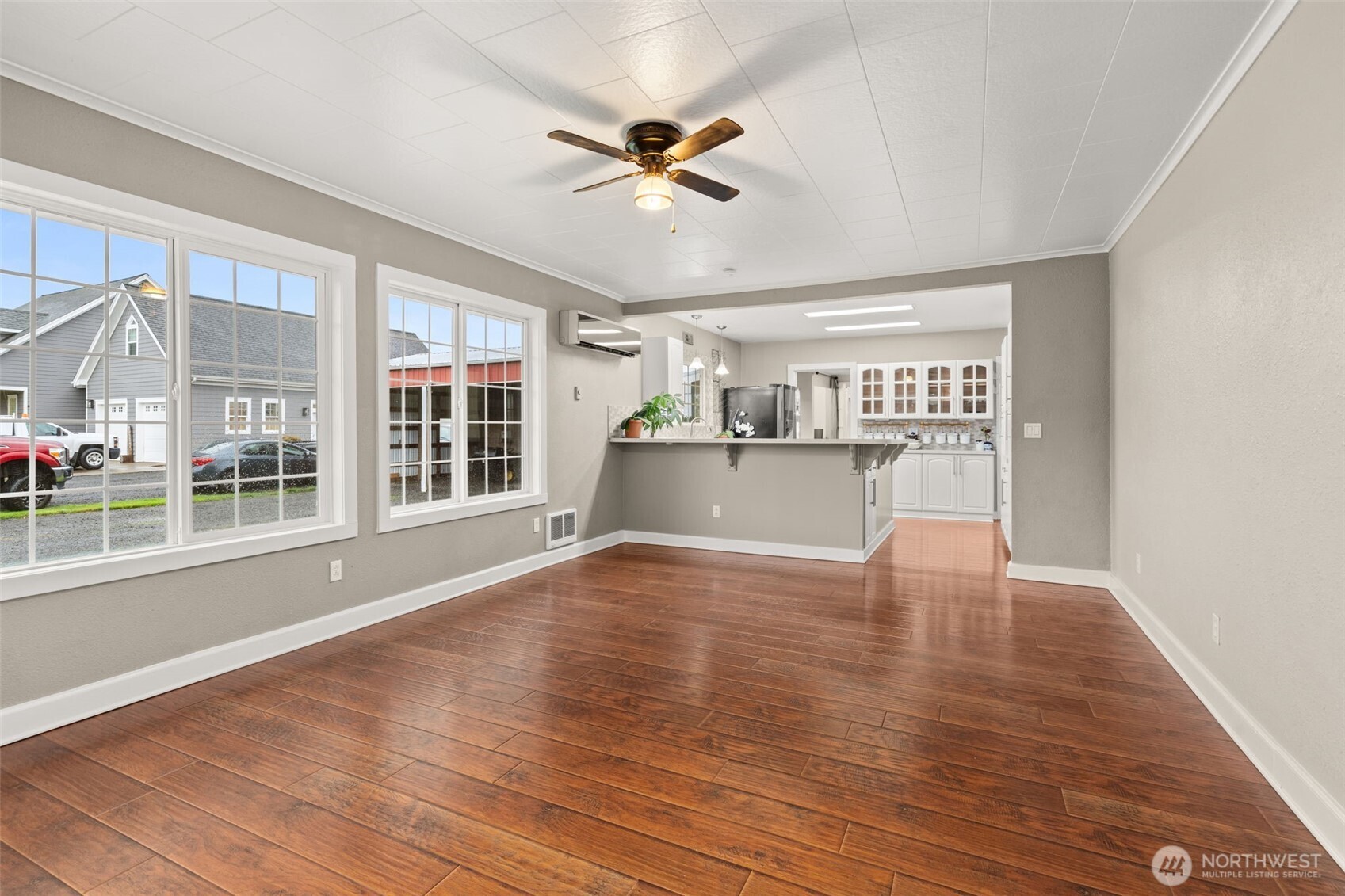 944 Willapa Road Raymond, WA 98577 - Photo 7 of 32 Gallery Image 7