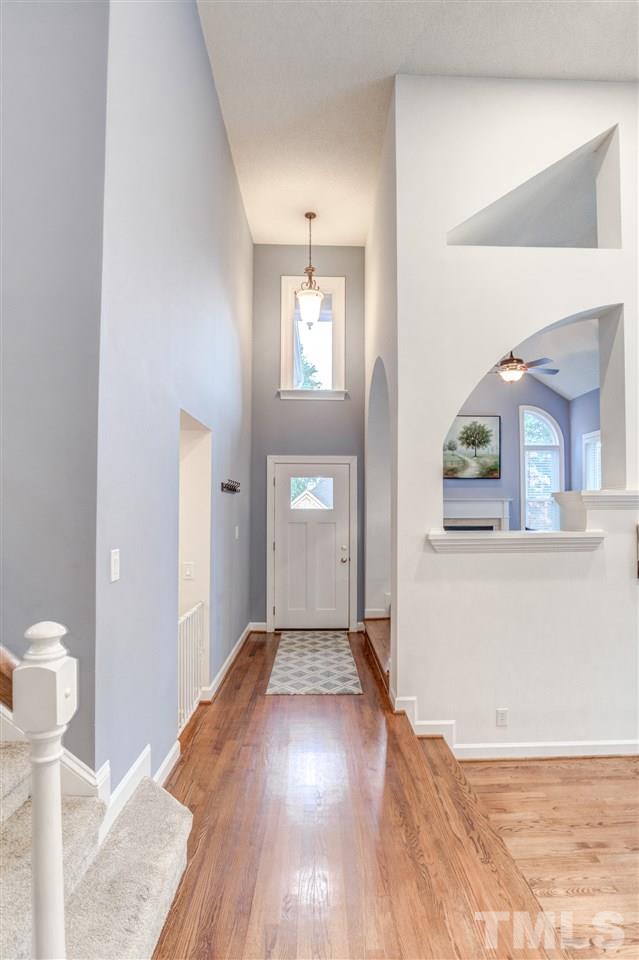 10032 Goodview Court Raleigh, NC 27613 - Photo 5 of 29