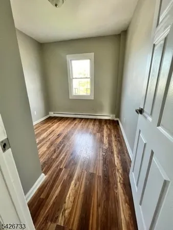 $1,900 | 909 Olive Street, Unit 2, Elizabeth, NJ 07201