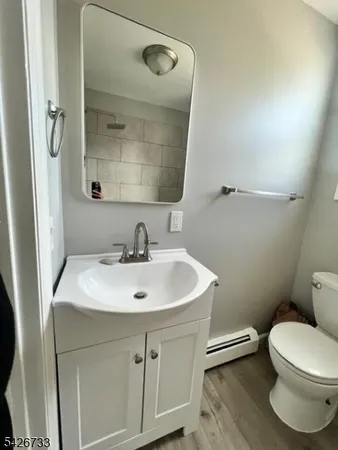 $1,900 | 909 Olive Street, Unit 2, Elizabeth, NJ 07201