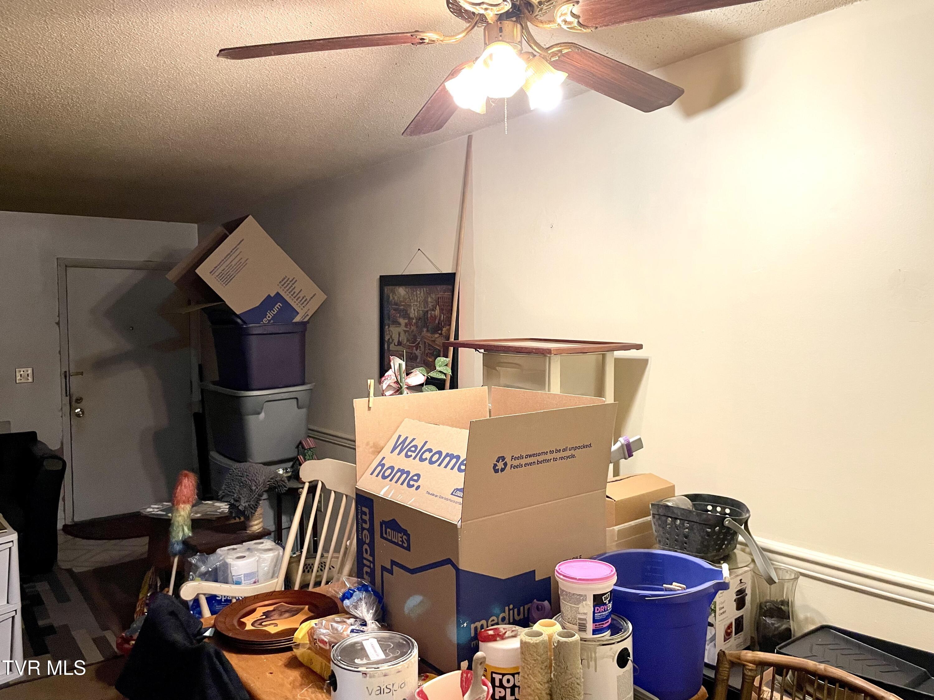 1225 Carriage Circle, Unit 101 Bristol, VA 24201 - Photo 7 of 13 IMG_4027