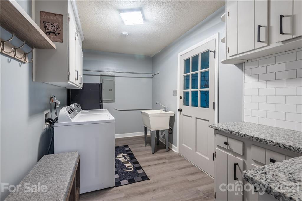 202 Raintree Drive Matthews, NC 28104 - Photo 20 of 41 Gallery Image 20