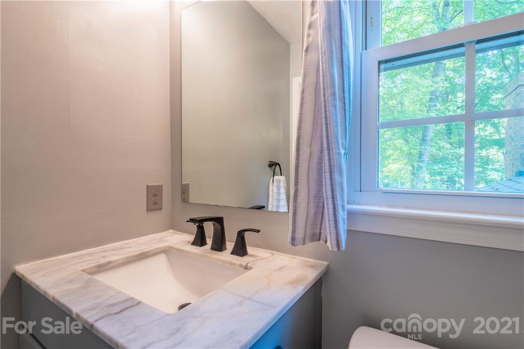 202 Raintree Drive Matthews, NC 28104 - Photo 24 of 41 Gallery Image 24