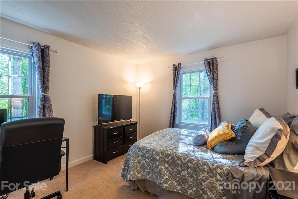 202 Raintree Drive Matthews, NC 28104 - Photo 28 of 41 Gallery Image 28