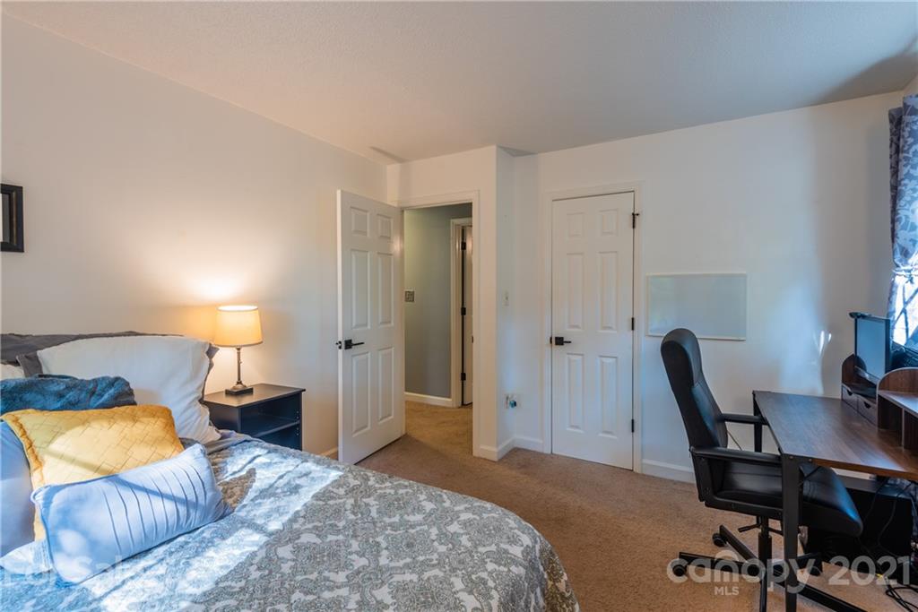 202 Raintree Drive Matthews, NC 28104 - Photo 29 of 41 Gallery Image 29