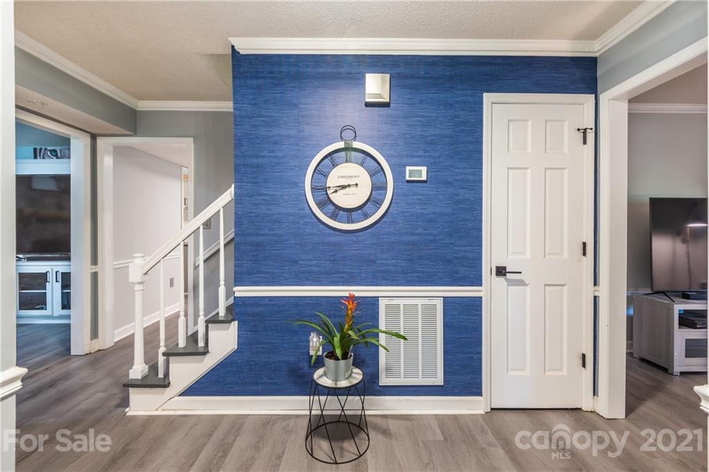 202 Raintree Drive Matthews, NC 28104 - Photo 4 of 41 Gallery Image 4