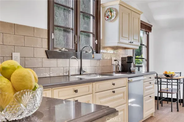 $1,229,000 | 430 Sonora Avenue, Glendale, CA 91201