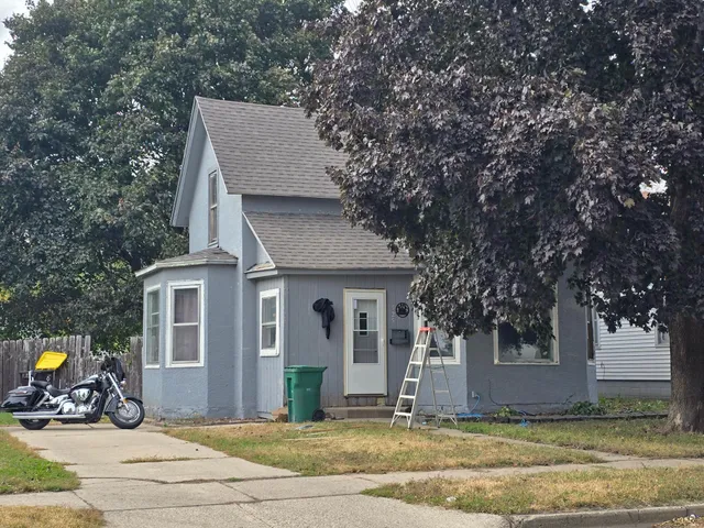 $75,000 | 525 North Hampton Street, Fairmont, MN 56031